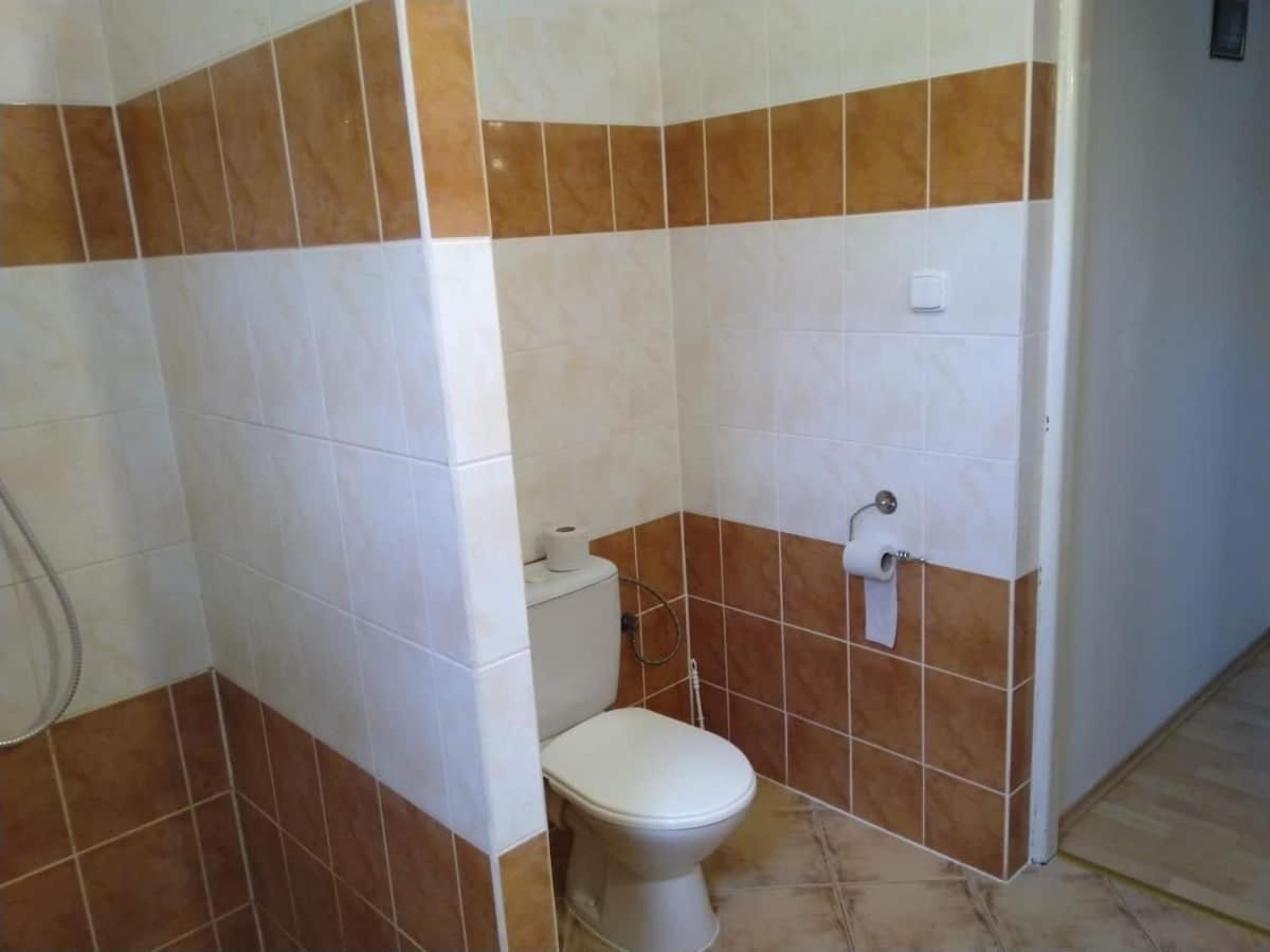 Hannah - Relax Dom Pod Orechom - 2I Rodinne Studio So Zdielanou Kuchynou Travnica Ngoại thất bức ảnh